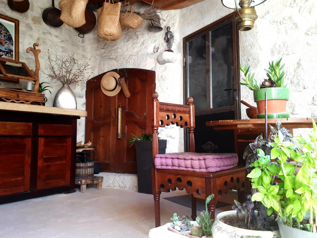 Appartement Adhemar, L'escalier Medieval